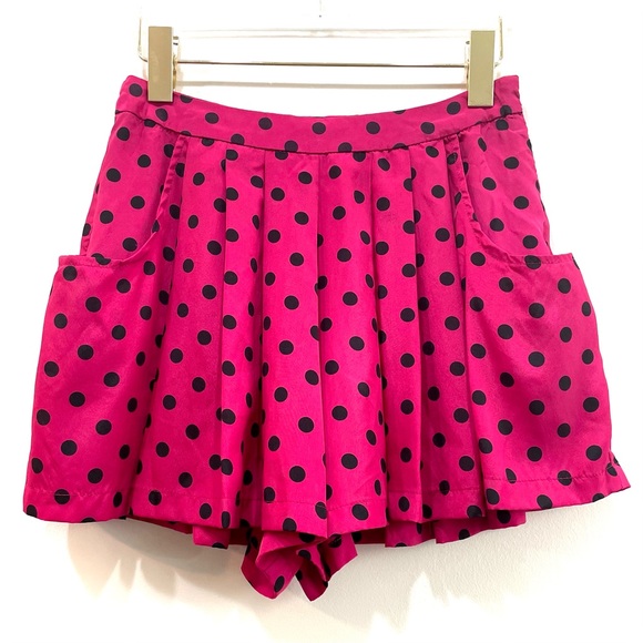 Forever 21 Hot Pink & Black Polka Dot High-Waisted Pleated Flared Pocket Shorts - Picture 3 of 11
